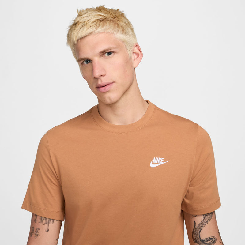 Men's Nike Sportswear Club T-Shirt - 224FLAX