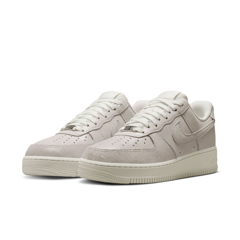 Women's Nike Air Force 1 '07 SE - 100 - WHITE/BLACK