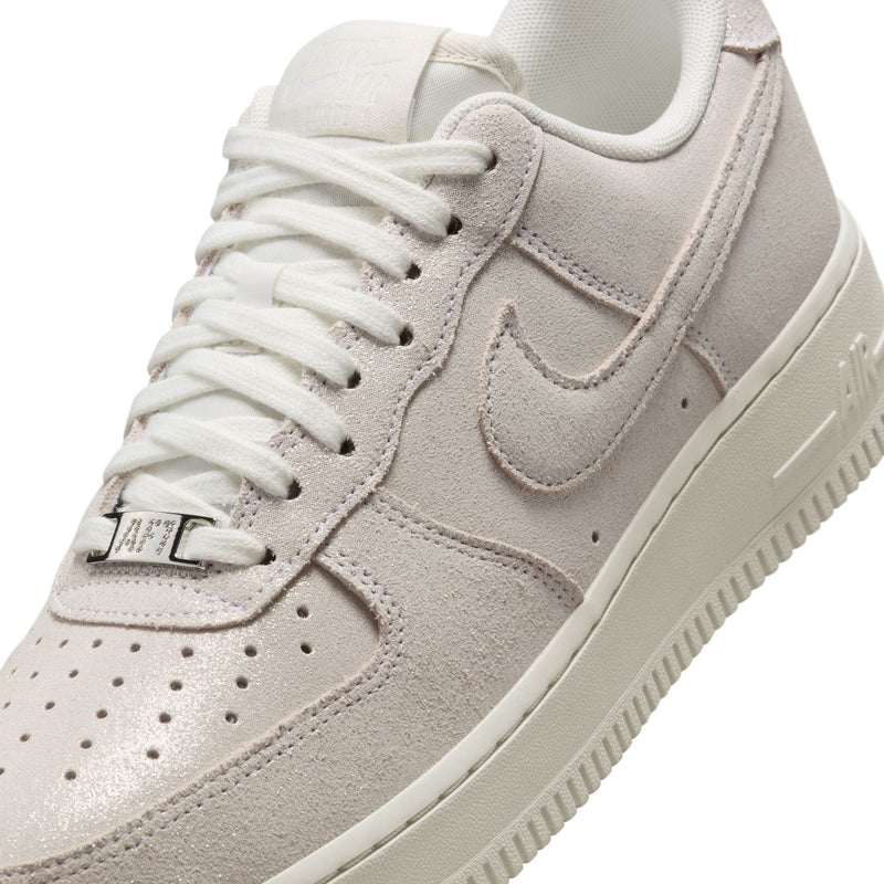 Women's Nike Air Force 1 '07 SE - 100 - WHITE/BLACK