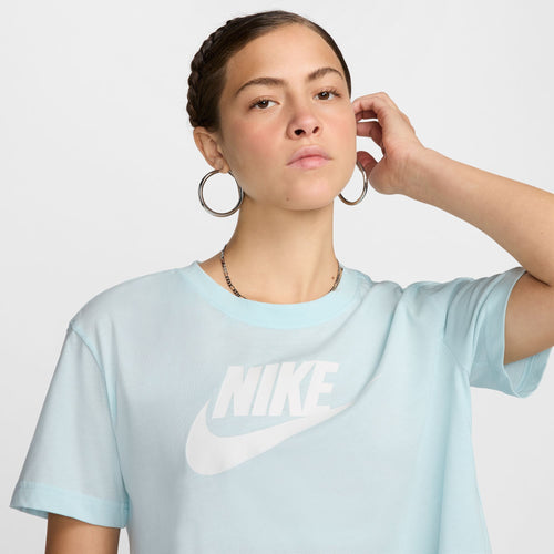 Women's Nike Icon Futura Crop T-Shirt - 474GLACI