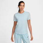 Women's Nike NSW Club Essentials T-Shirt - 474GLACI