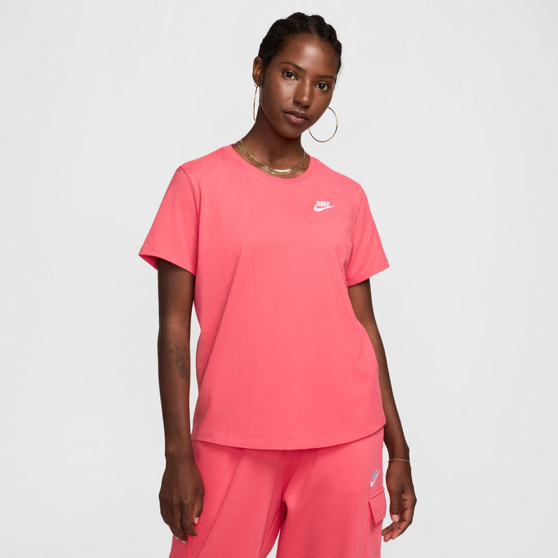 Women's Nike NSW Club Essentials T-Shirt - 629ASTPI