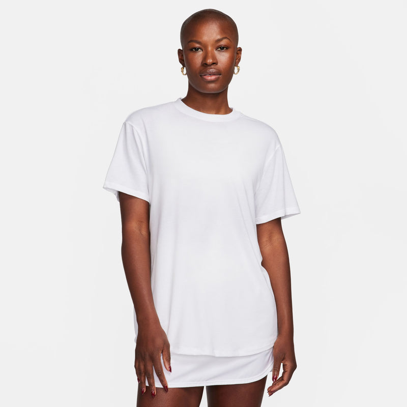 Women's Nike One Relaxed T-Shirt - 100 - WHITE/BLACK