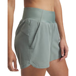 Women's Under Armour Fish Pro Woven Short - 348SILIC